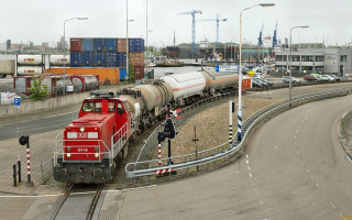 Train road traffic light destijl - colijn de coter free wallpaper