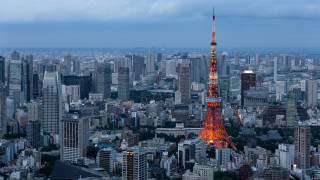 Tall tower red light cityscape - tall tower free wallpaper