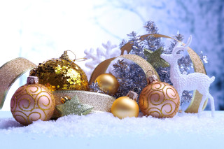 Christmas ornaments snow covered trees - ornamental free wallpaper for desktop