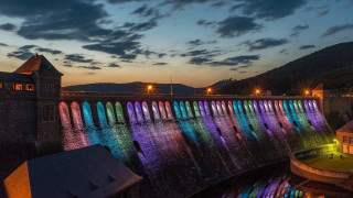 Mystical bridge ecological cityscape starry - the other side of the bridge free wallpaper
