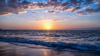 Sunset ocean boat clouds sky - a sunset over the ocean free wallpaper