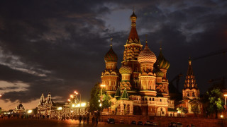 Large building clock tower night 4 - andrey yefimovich martynov free wallpaper