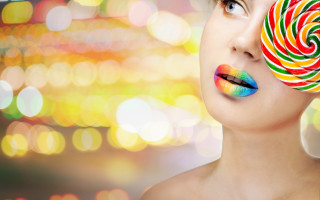 Woman candycane colorful background blurry - her mouth free wallpaper for desktop