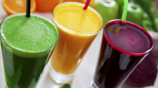 Glasses colored drinks oranges peppers - a group free wallpaper