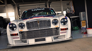 White truck red blue stripe - a white truck free wallpaper