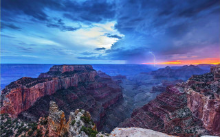 Canyon storm lightning urban landscape - dramatic lightning free wallpaper