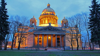 Dome lit night neoclassical autumn - a few light free wallpaper