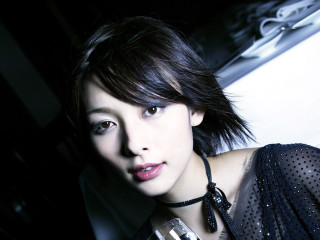 Woman black choker cell phone - yukito kishiro free wallpaper for desktop