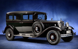 Old model car blue black - an old model car free wallpaper