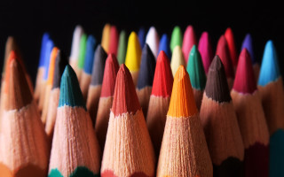 Colored pencils close up blurry 2 - saturated free wallpaper