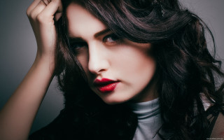 Araceli gilbert portrait black hair - a red lipstick free wallpaper for desktop