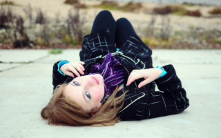 Girl bun blonde blue eyes - a young girl free wallpaper for desktop