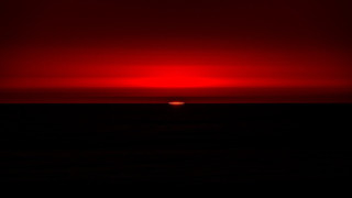 Red sky sunset ocean boat - andreas gursky free wallpaper