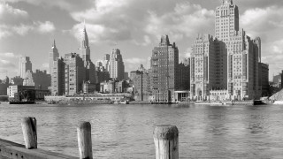 Black white city skyline water 2 - alfred eisenstaedt free wallpaper for desktop