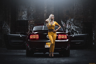 Woman yellow car night cyberpunk - anna katharina block free wallpaper for desktop