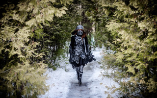 Woman black dress snow skull - nier:automata free wallpaper