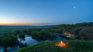 Campfire hill river valley dusk 3 - evening free wallpaper