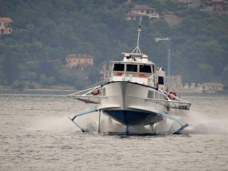 Boat water town hill houses - house free wallpaper