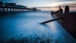 Long pier houses ocean sky - a few house free wallpaper for desktop