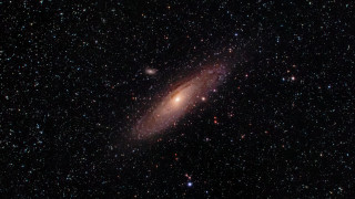 Galaxy bright light stars dark - astrophotography free wallpaper