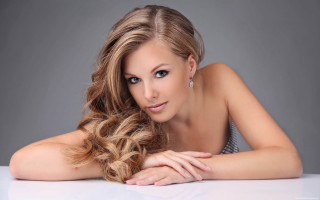 Beautiful young woman long hair - flowing hair free wallpaper for desktop