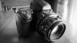 Camera table lens flash photorealism - a len free wallpaper