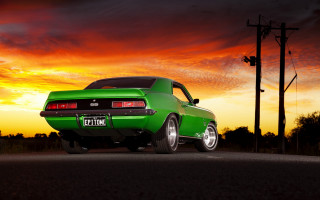 Green car sunset red sky - a green car free wallpaper for desktop
