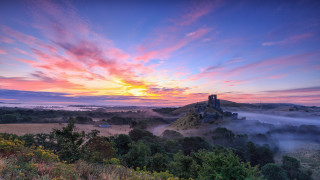 Castle hill sunset fog field - the air above free wallpaper