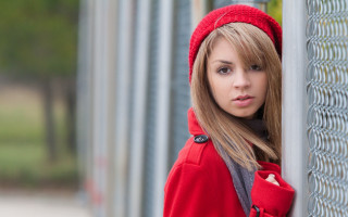 Woman red coat fence red 2 - a red hat free wallpaper