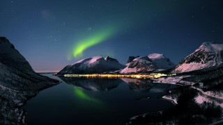 Lake aurora mountains snow night - artur grottger free wallpaper for desktop