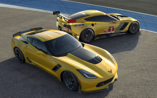 Yellow sports cars race track 2 - a blue line free wallpaper
