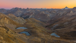 Mountain lake sunset cloudy sky - zenith view free wallpaper