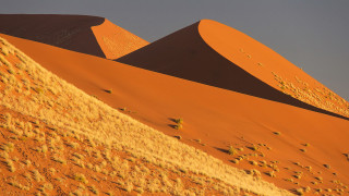 Desert sand dunes autumn campfire - a desert free wallpaper for desktop