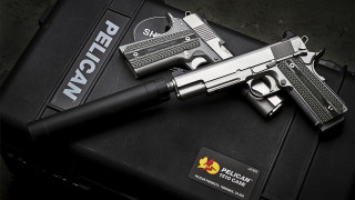 Gun lighter blackbox pelican DongKingman - a sticker free wallpaper for desktop