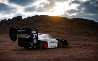 Car 31 dirt mountain cloudy 2 - the dirt free wallpaper