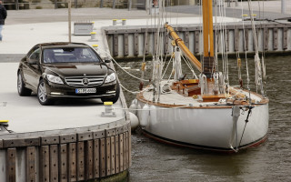 Car boat dock tiltshift photorealism - parked free wallpaper