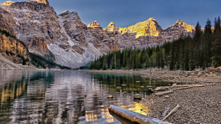 Mountain lake pine forest cityscape - a mountain lake free wallpaper