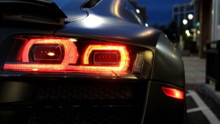 Car tail light city street - a city street free wallpaper for desktop