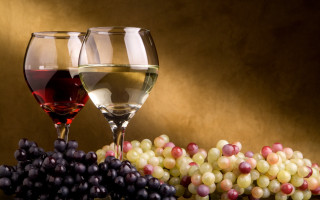 Wine glasses grapes stilllife impressionism - a gold background free wallpaper for desktop
