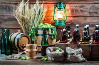 Beer bottles grapes wheat stilllife - the younger free wallpaper