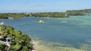 Bascove beach matte panorama boat - free bikini wallpaper