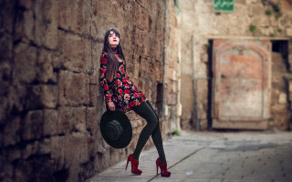 Woman blackhat dress wall fashion - anka zhuravleva free wallpaper