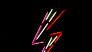Neon lightning shock art pop - a lightning bolt free wallpaper