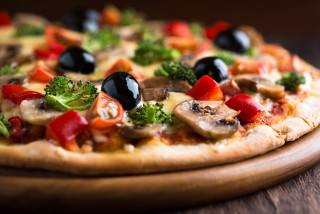 Pizza mushrooms broccoli tomatoes wooden - tomato free wallpaper