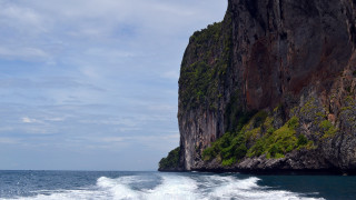 Boat rocks ocean beach matte - past free wallpaper for desktop