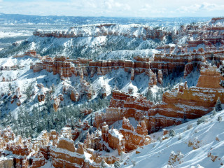 Snowy mountain trees horizon beach - kodachrome free wallpaper