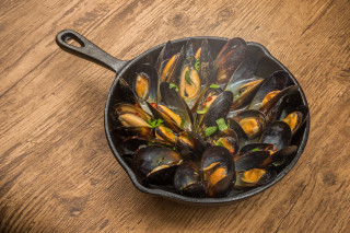 Mussels wooden table spoon food - brassaï free wallpaper for desktop