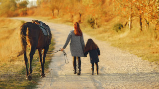 Woman horse child autumn magic - a child free wallpaper for desktop