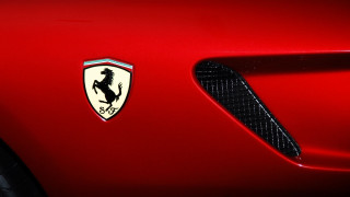 Ferrari badge red sportscar black - a black stripe free wallpaper