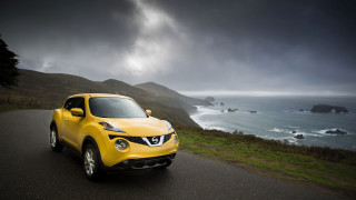 Yellow nissan juke ocean cliff - allen tupper true free wallpaper